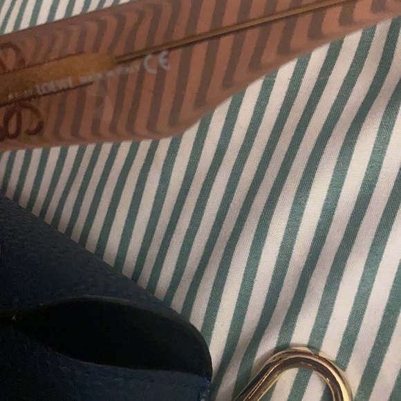 Sold - Picture 6 of 7